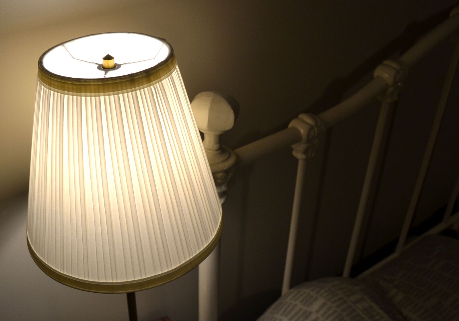 Nikon D3100 sample photo. Light, lampshade, interior photography