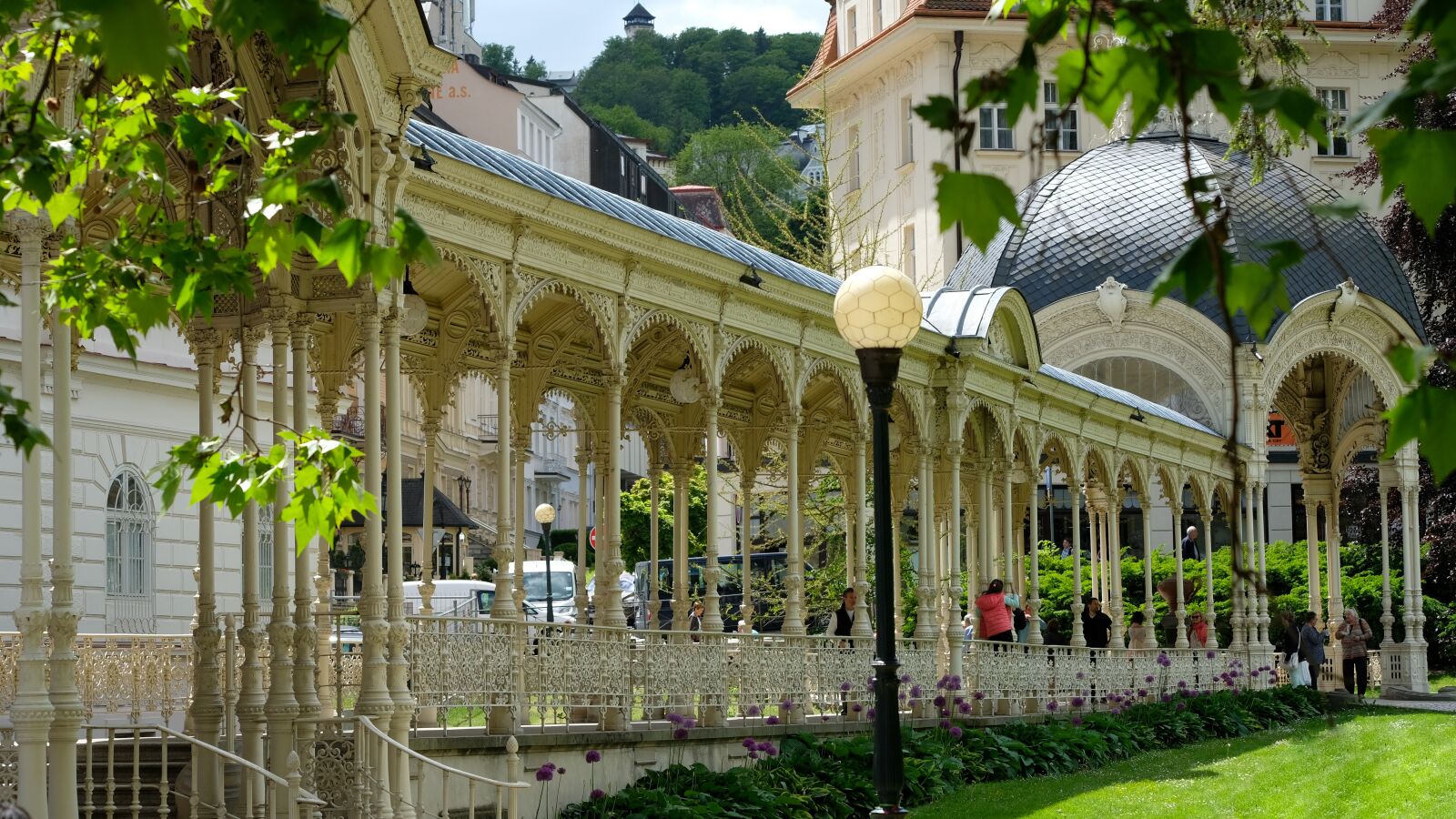 Fujifilm X-T2 + Fujifilm XF 55-200mm F3.5-4.8 R LM OIS sample photo. Karlovy vary, czech republic photography