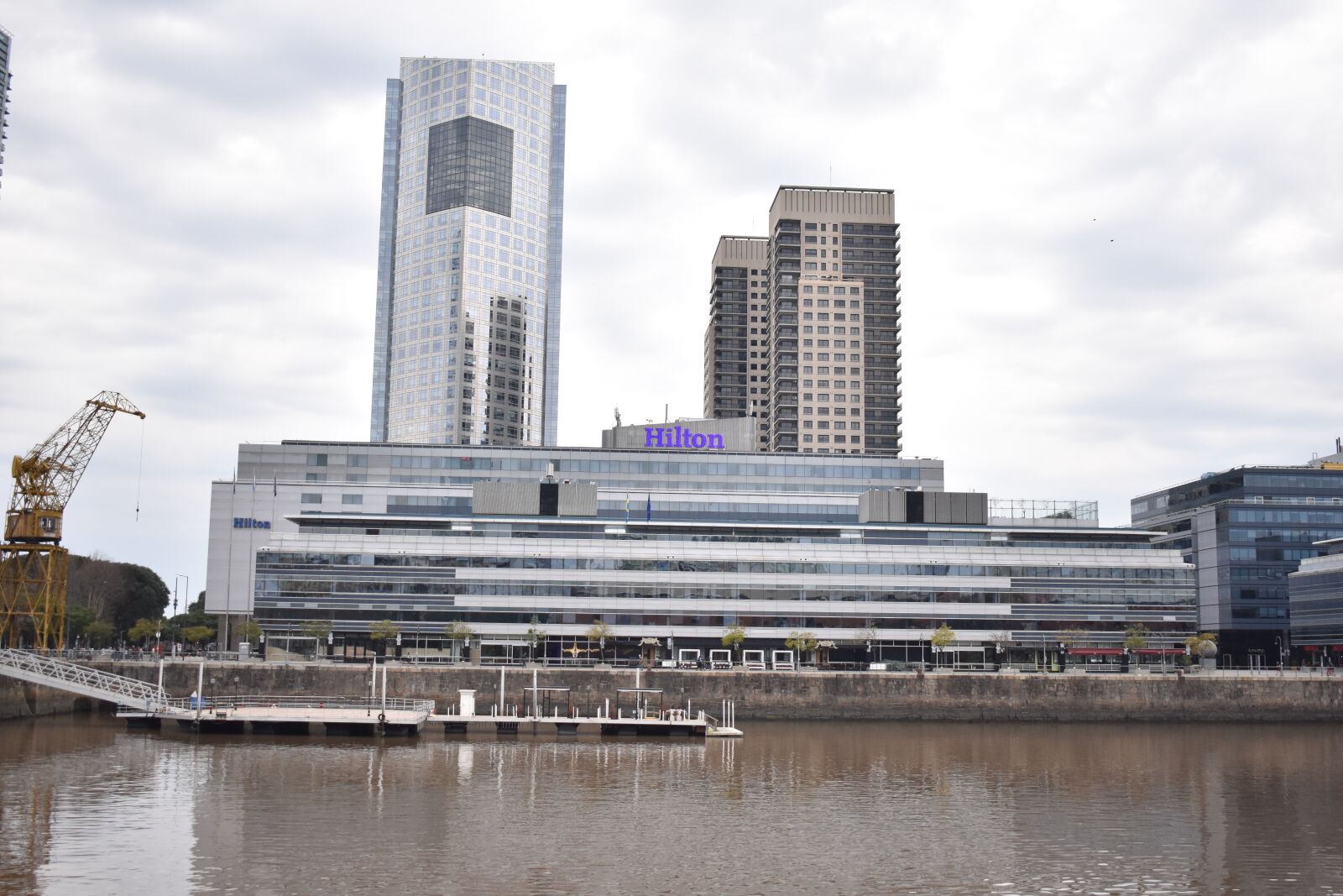 Nikon D3400 sample photo. Buenos aires, river, hotels photography