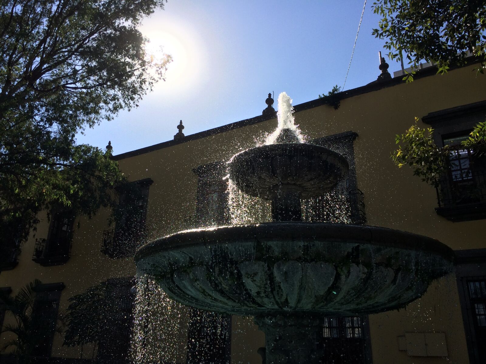 iPhone 5s back camera 4.15mm f/2.2 sample photo. Fountain, in, zapopan, historic photography
