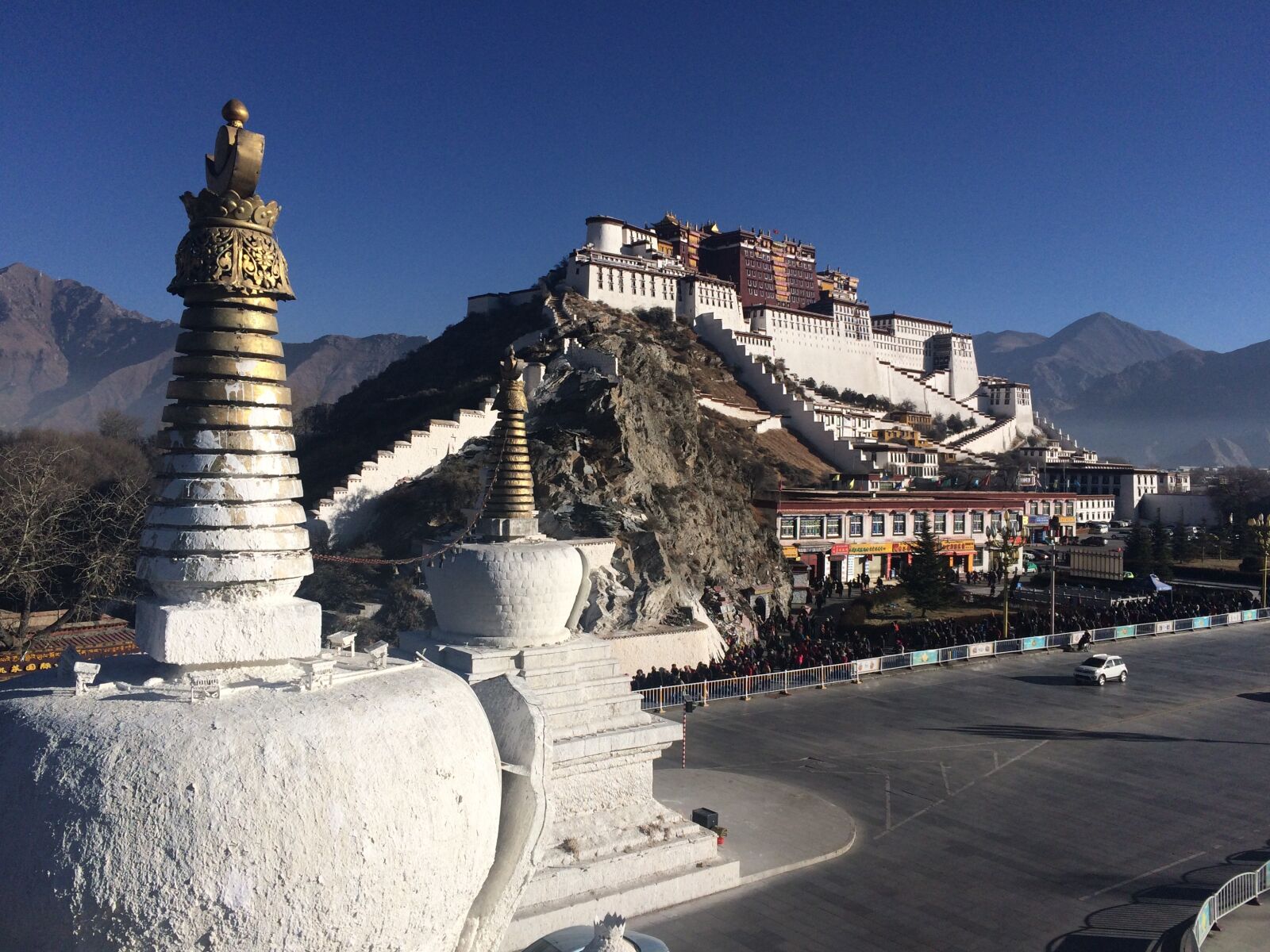iPhone 5s back camera 4.15mm f/2.2 sample photo. Stupa, tibet, buddhism photography