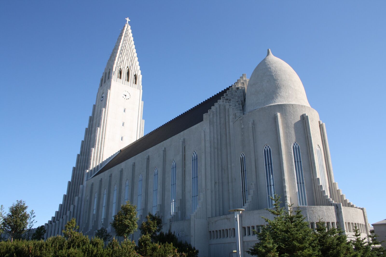 Canon EOS 1000D (EOS Digital Rebel XS / EOS Kiss F) sample photo. Reykjavik, hallgrímskirkja, dom photography