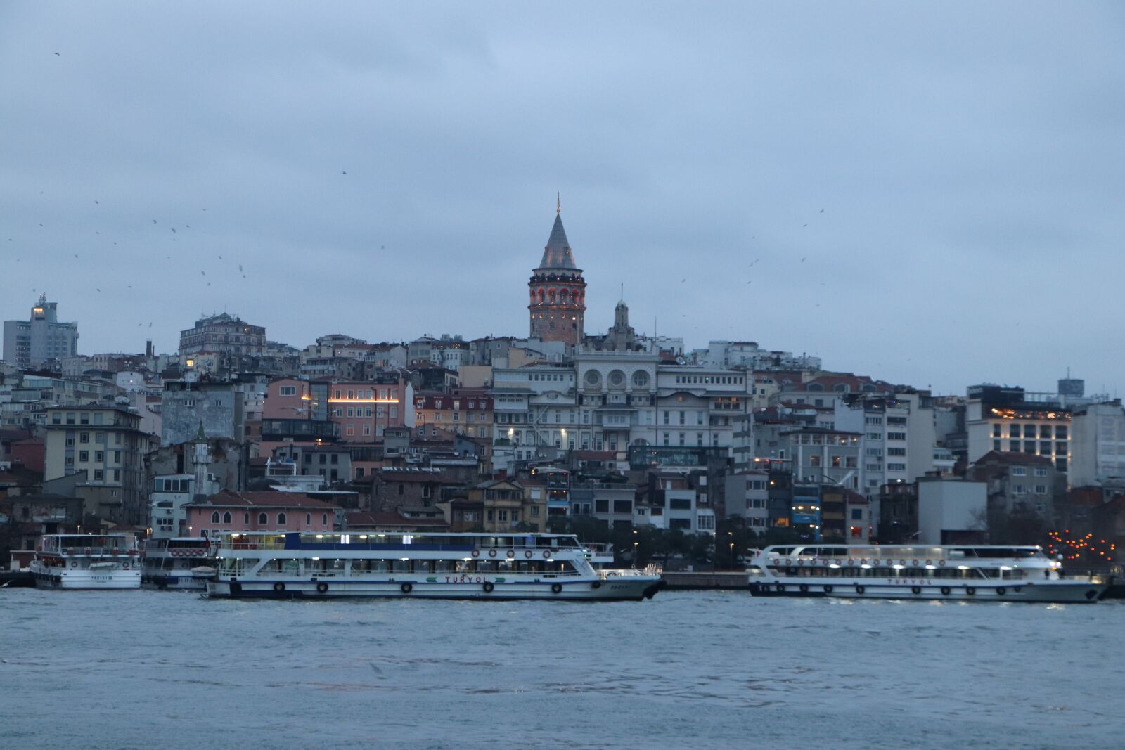 Canon EOS 77D (EOS 9000D / EOS 770D) sample photo. Galata, istanbul, eminönü photography