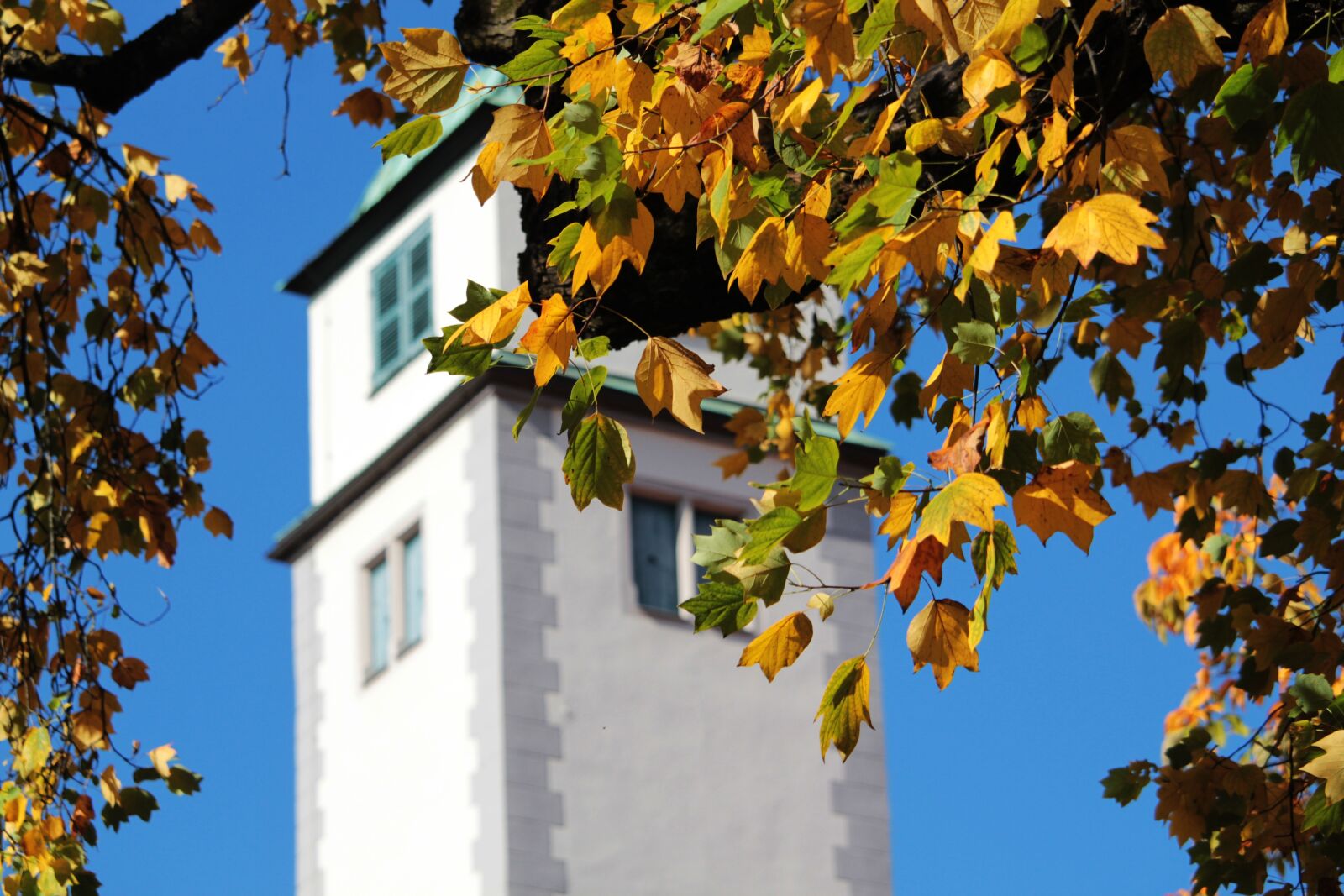 Canon EF-S 55-250mm F4-5.6 IS STM sample photo. Augsburg, fronhof, tower photography