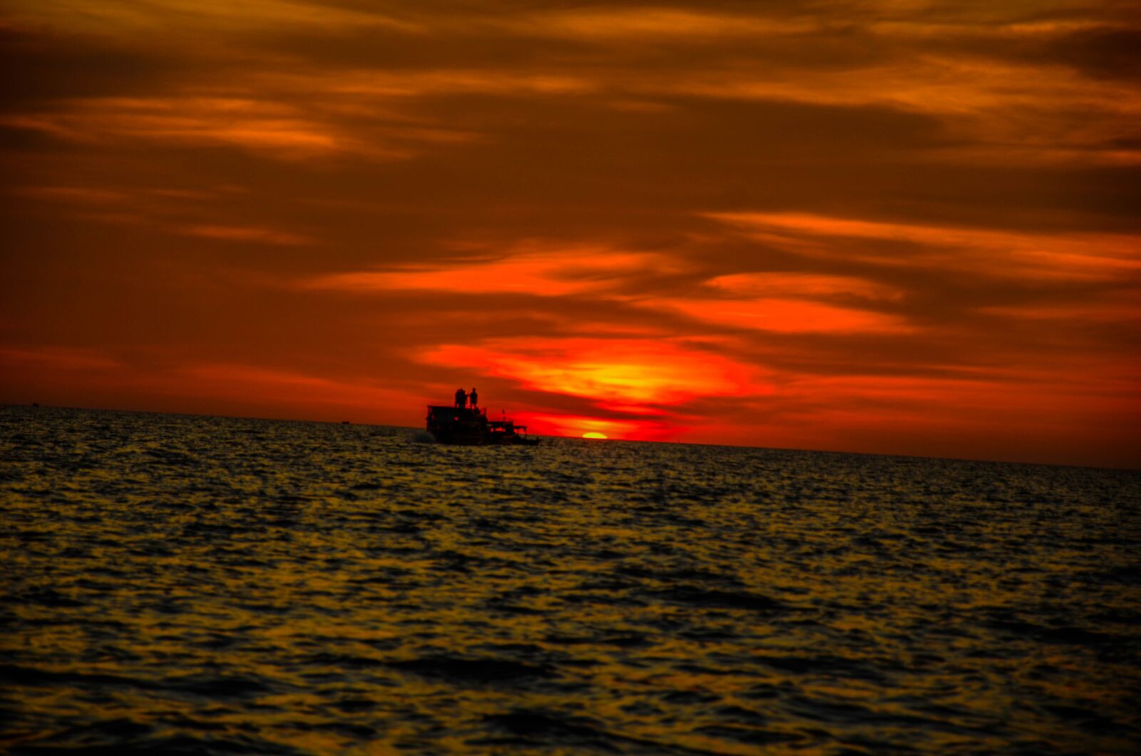 Nikon D7000 sample photo. Sunset, tonle sap, lake photography