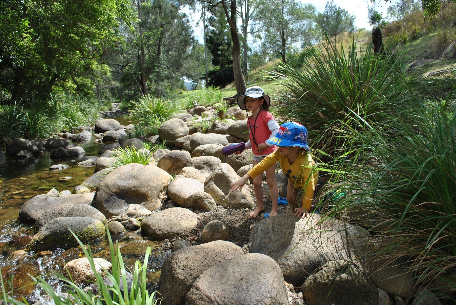 Nikon D3000 sample photo. Children, creek, nature play photography