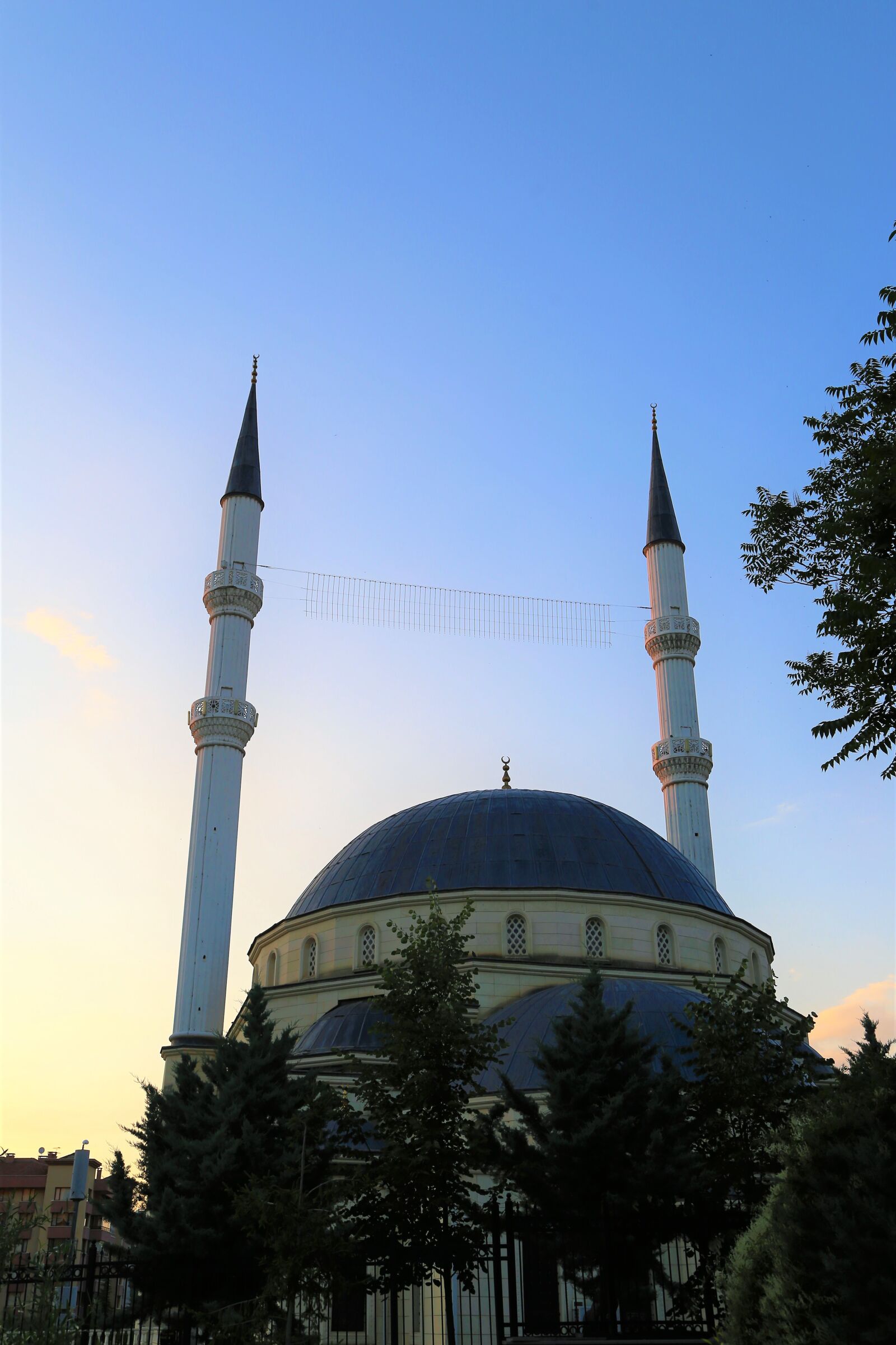 Canon EOS 6D + Canon EF 24-105mm F4L IS USM sample photo. Architecture, cami, minaret photography
