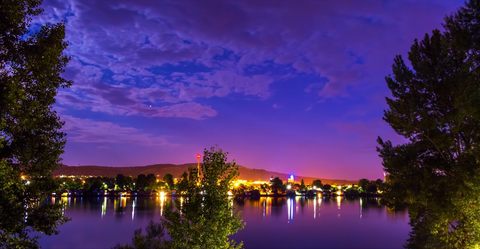 Nikon D7200 sample photo. Water surface, sunset, lakeside photography