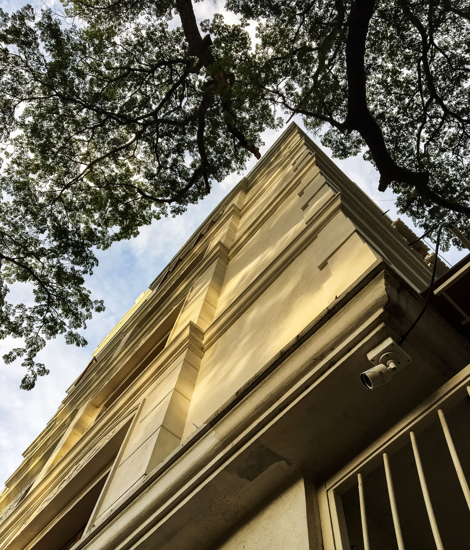 Apple iPhone 6s sample photo. Apartment, building, green, nature photography