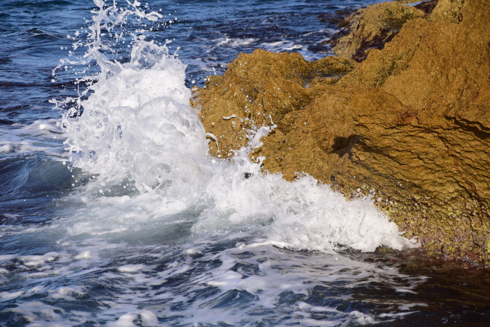 Nikon D3300 sample photo. Rock, sea, water photography