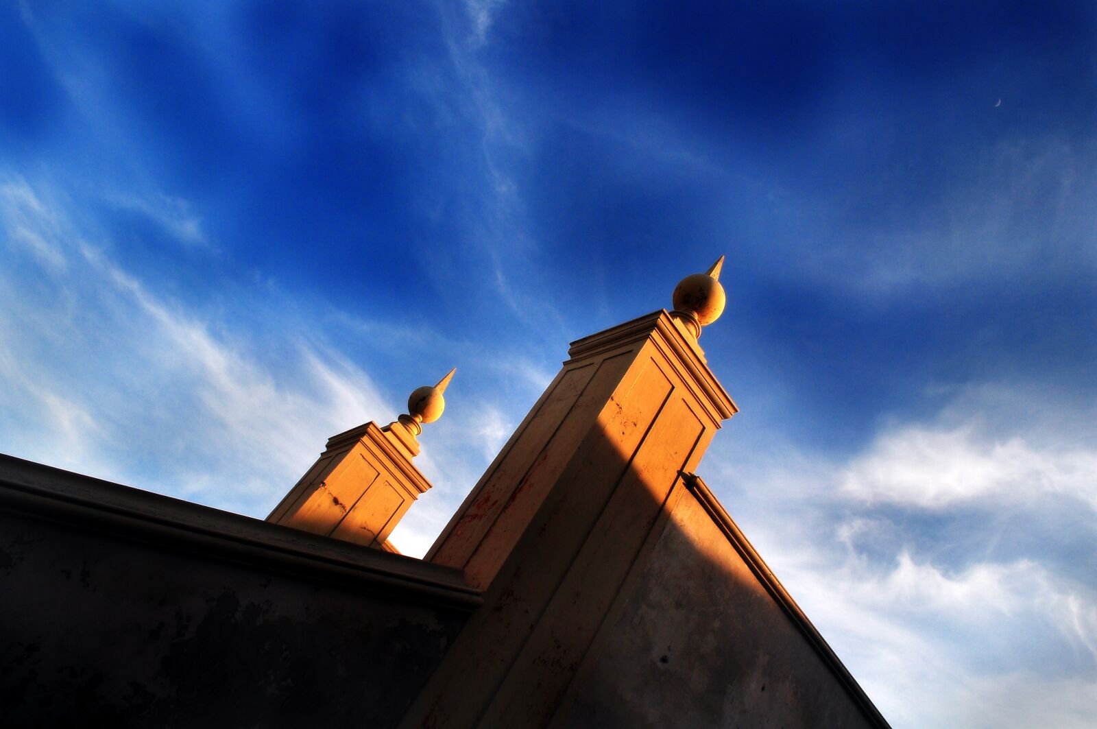 Nikon D90 sample photo. Sky, blue, clouds photography