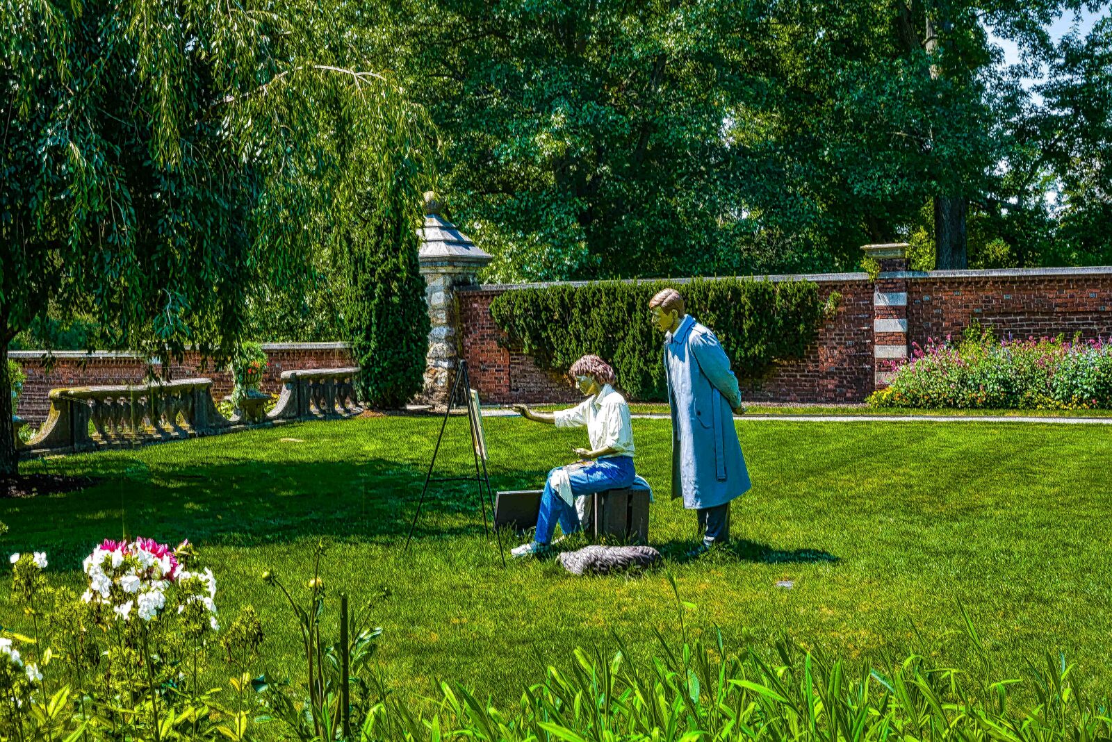 Nikon D750 sample photo. Statues, garden, grass photography