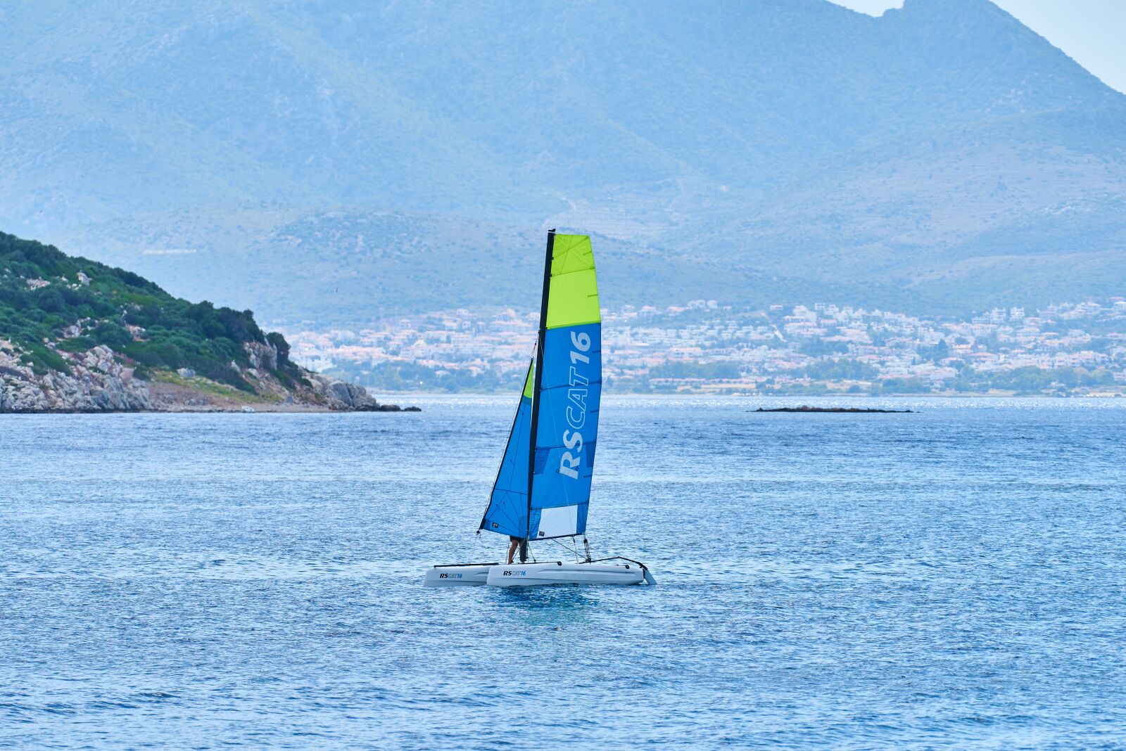 Sony FE 70-200mm F4 G OSS sample photo. Surfing, sports, summer photography