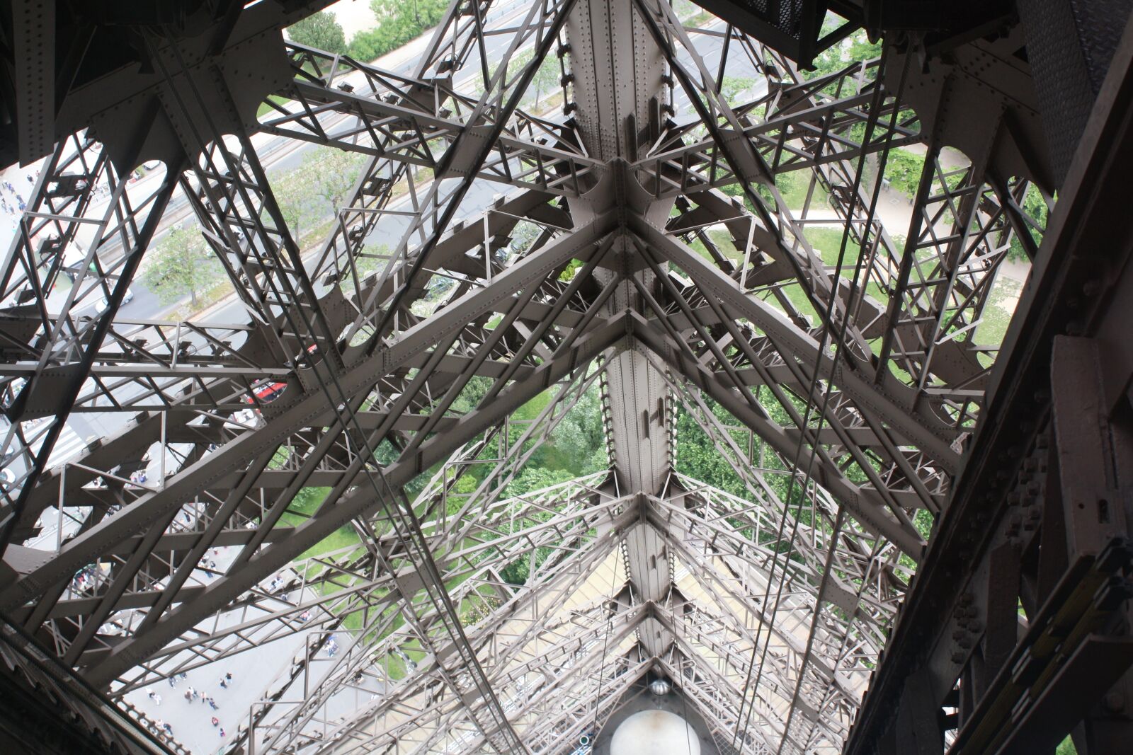 Canon EOS 1000D (EOS Digital Rebel XS / EOS Kiss F) sample photo. Paris, france, eiffel tower photography