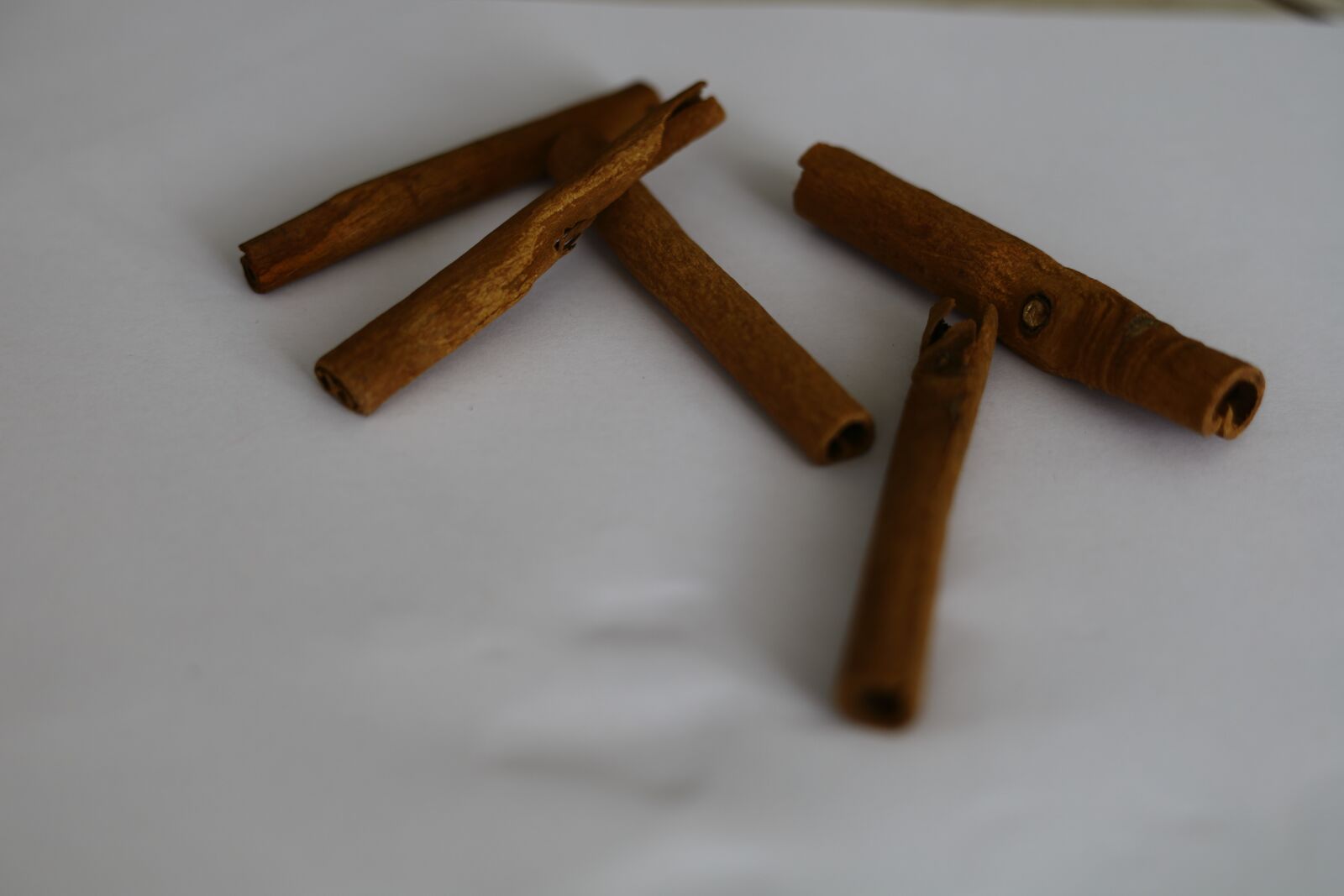 Canon EOS RP sample photo. Cinnamon, brown, food photography