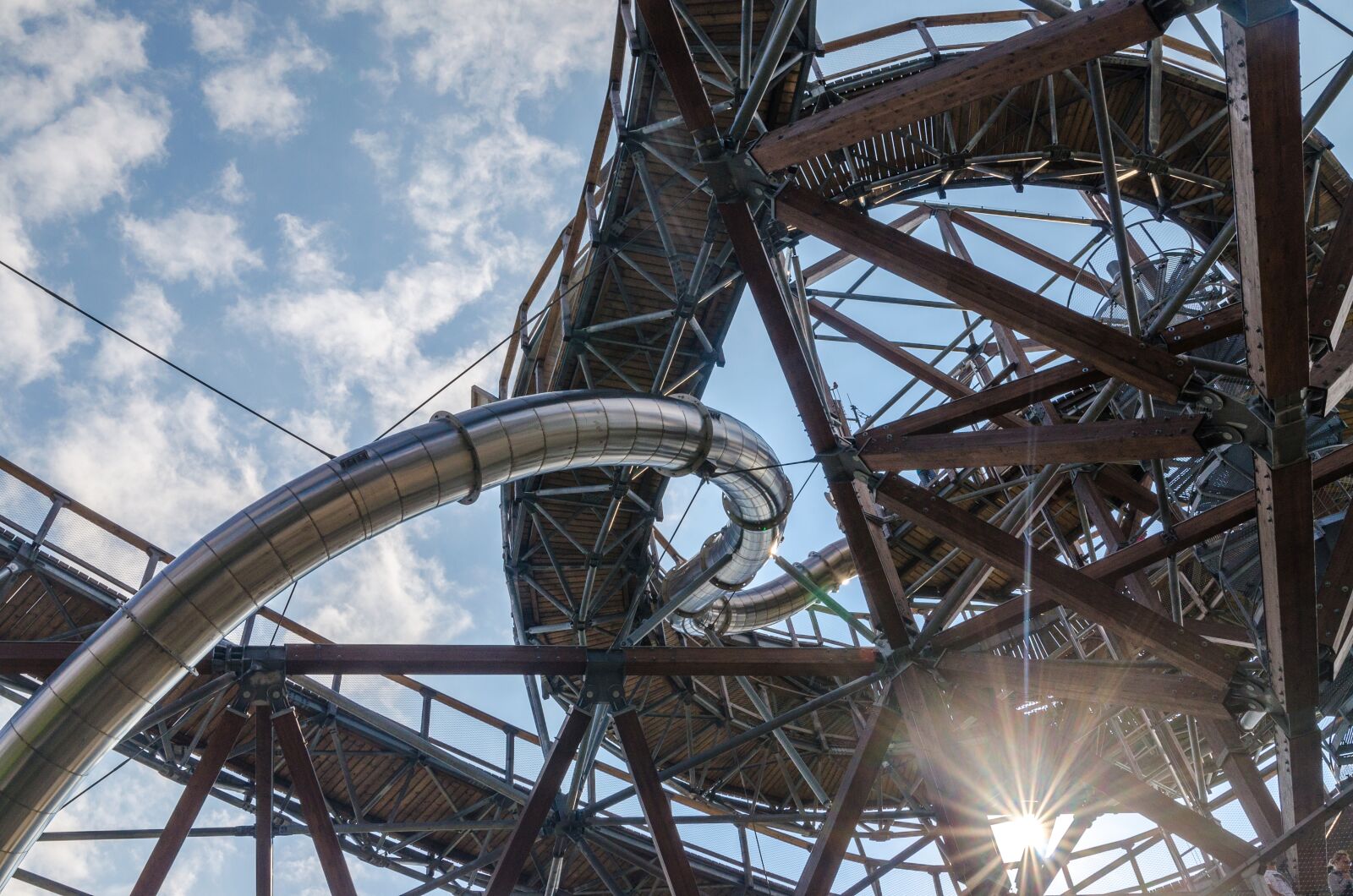 Nikon D5100 sample photo. Architecture, clouds, metal, metal photography