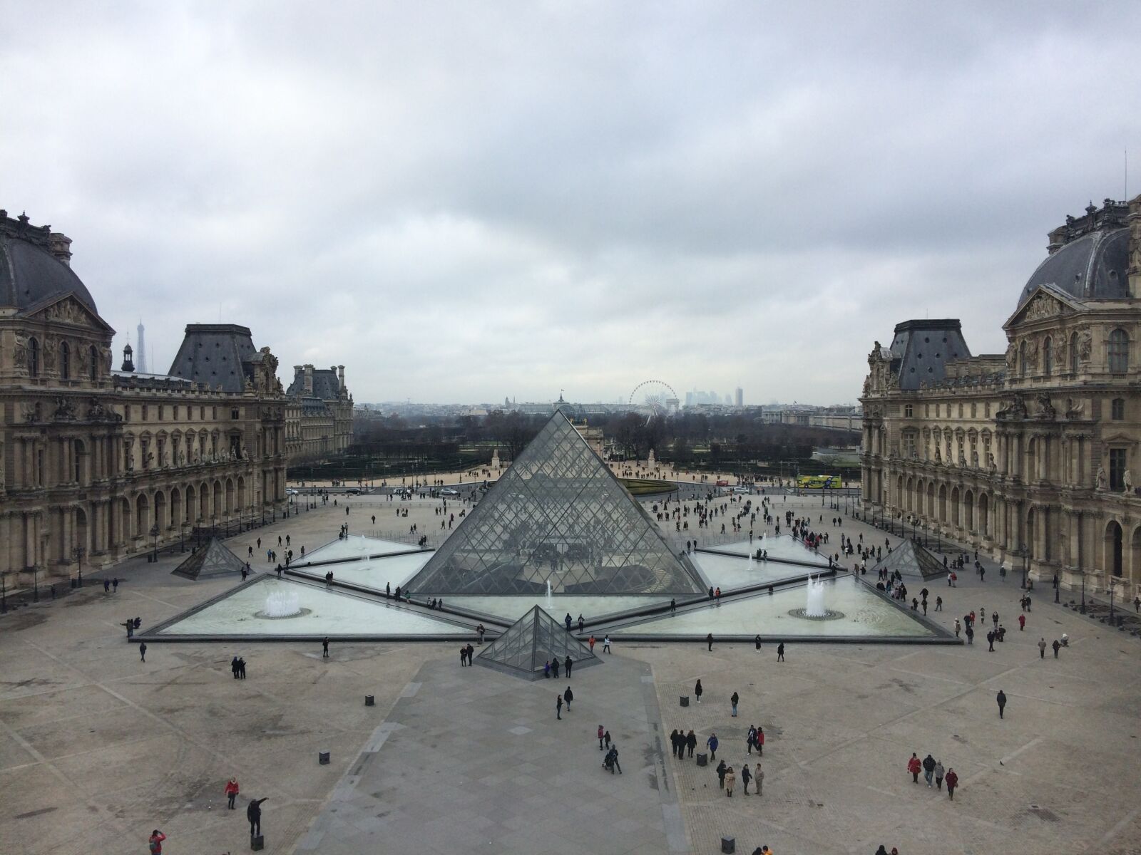 iPhone 5s back camera 4.15mm f/2.2 sample photo. Paris, louvre, france photography
