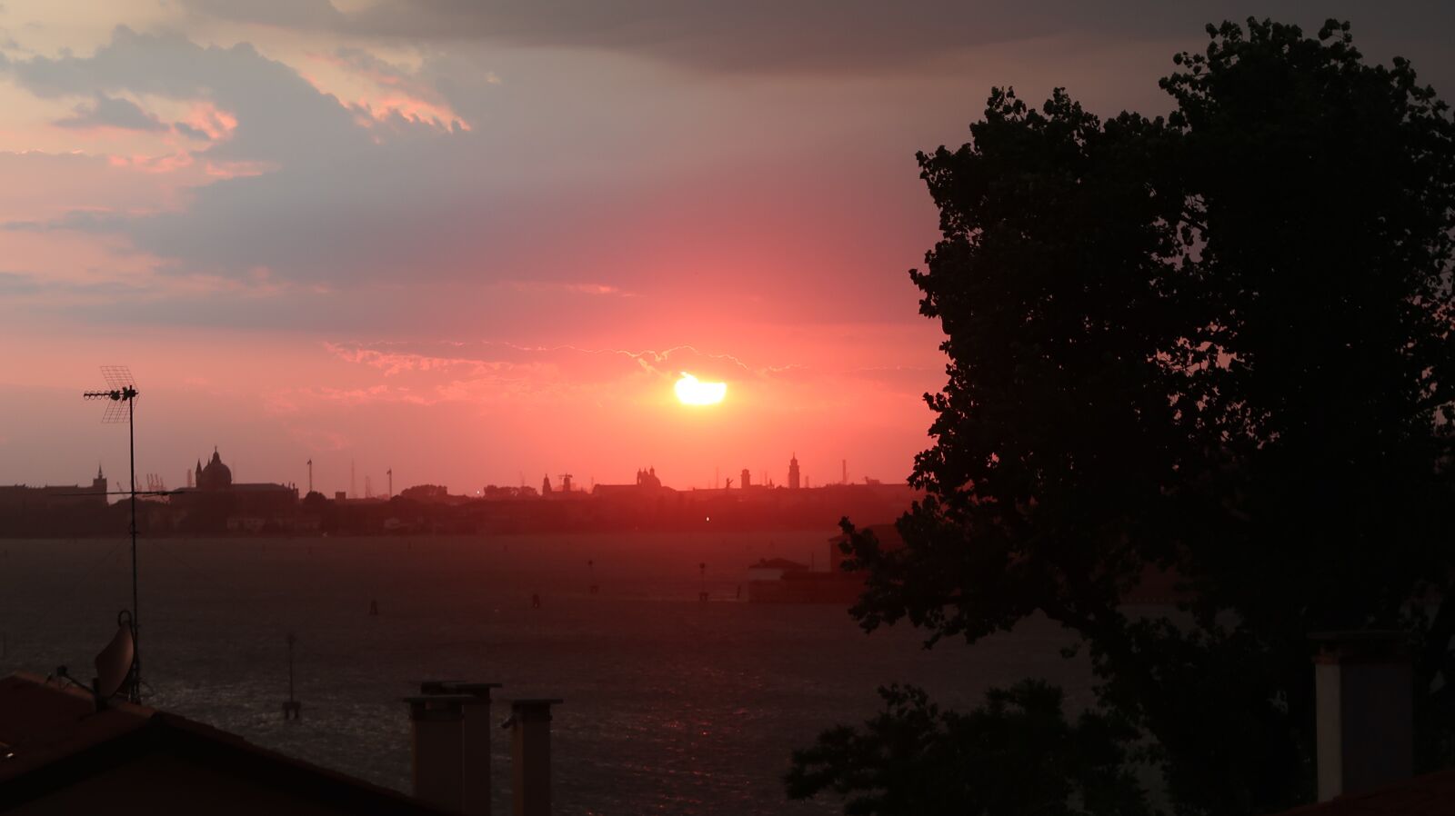 Canon PowerShot G7 X Mark II sample photo. Time, sunset, venice photography