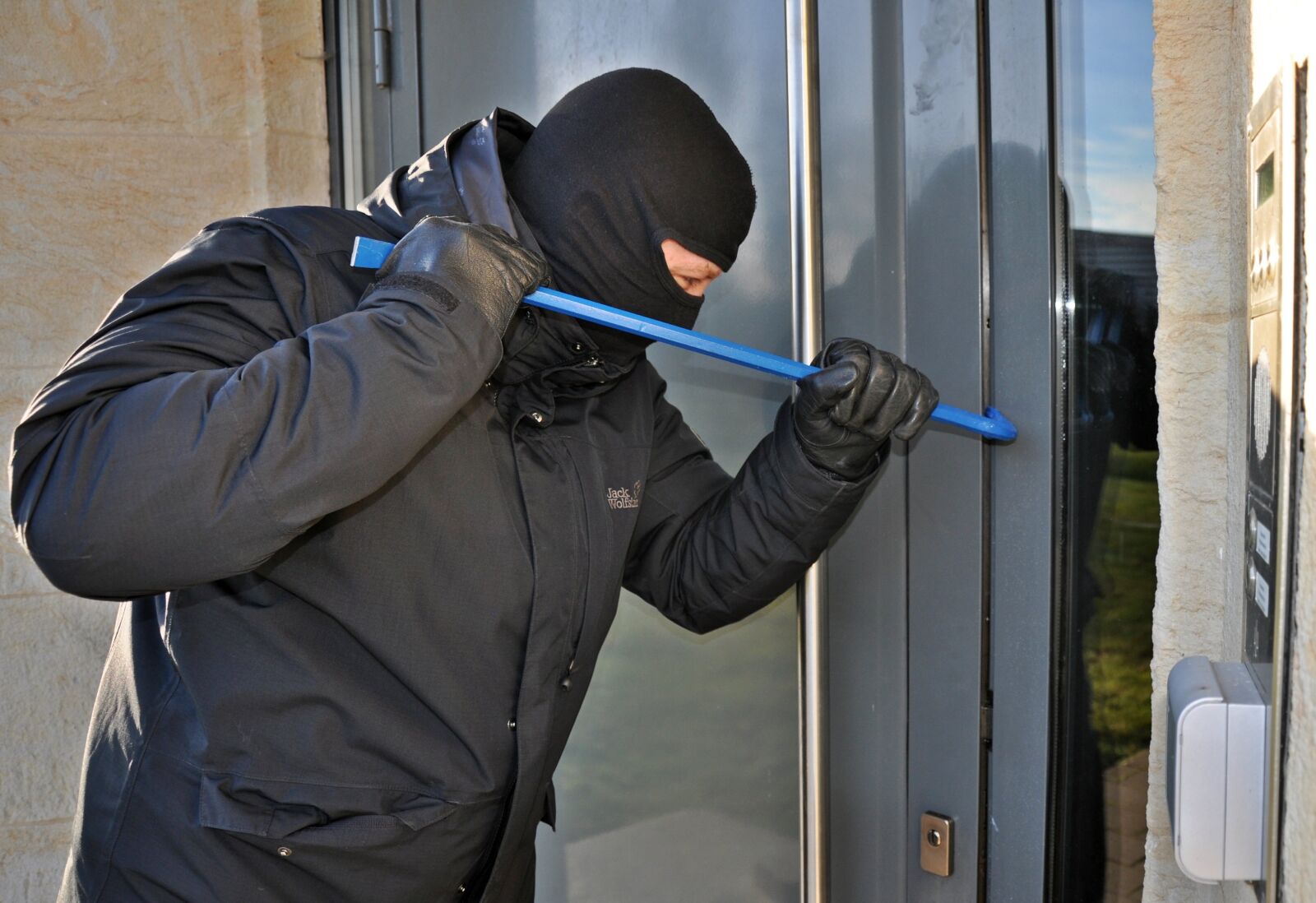 Nikon D5000 sample photo. Burglar, mask, kuhfuss photography