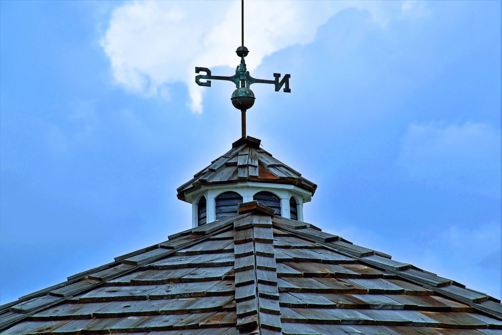 Nikon D5500 sample photo. Gazebo, weather vane, vane photography