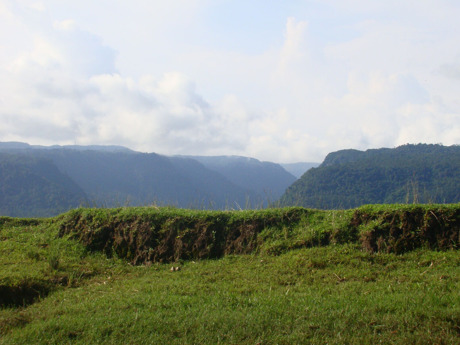 Sony Cyber-shot DSC-H50 sample photo. Mountain photography