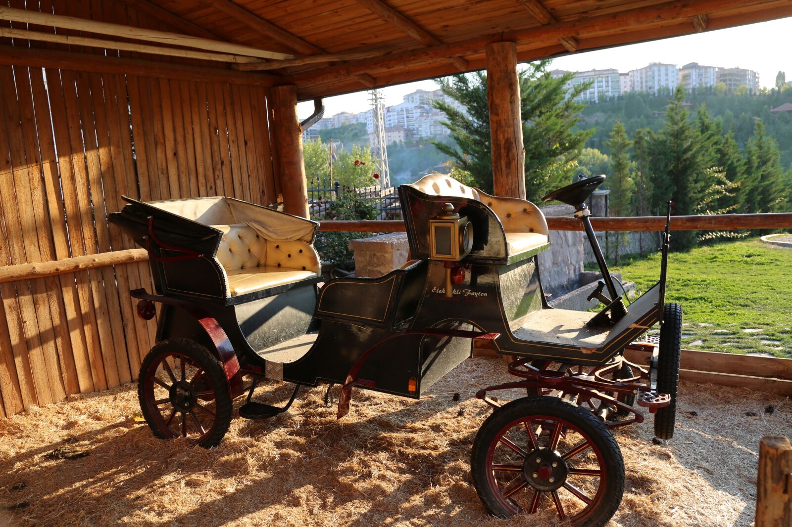 Canon EF 24-105mm F4L IS USM sample photo. Old car, transport, classic photography