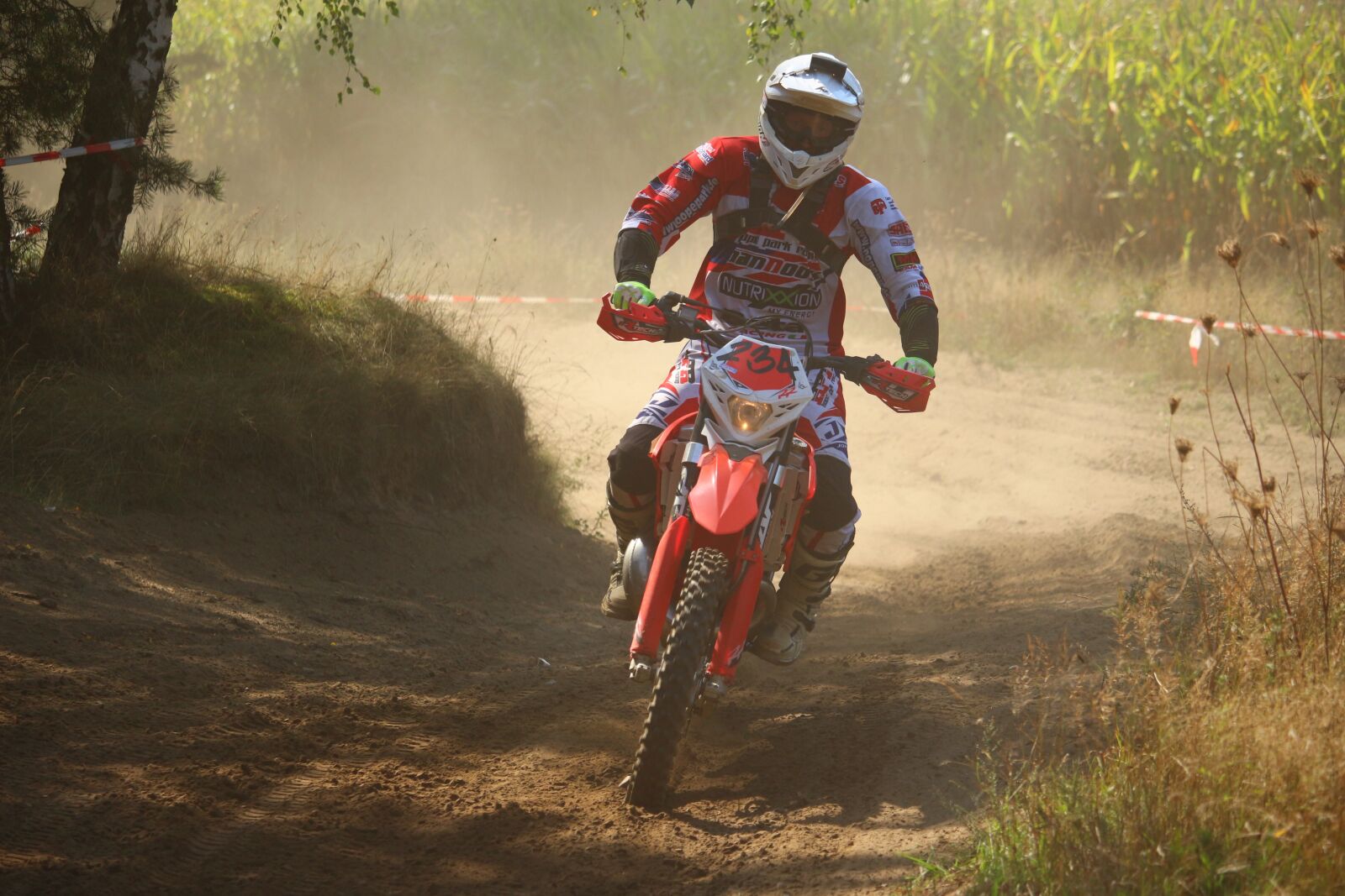 Canon EOS 100D (EOS Rebel SL1 / EOS Kiss X7) sample photo. Motocross, enduro, motorsport photography