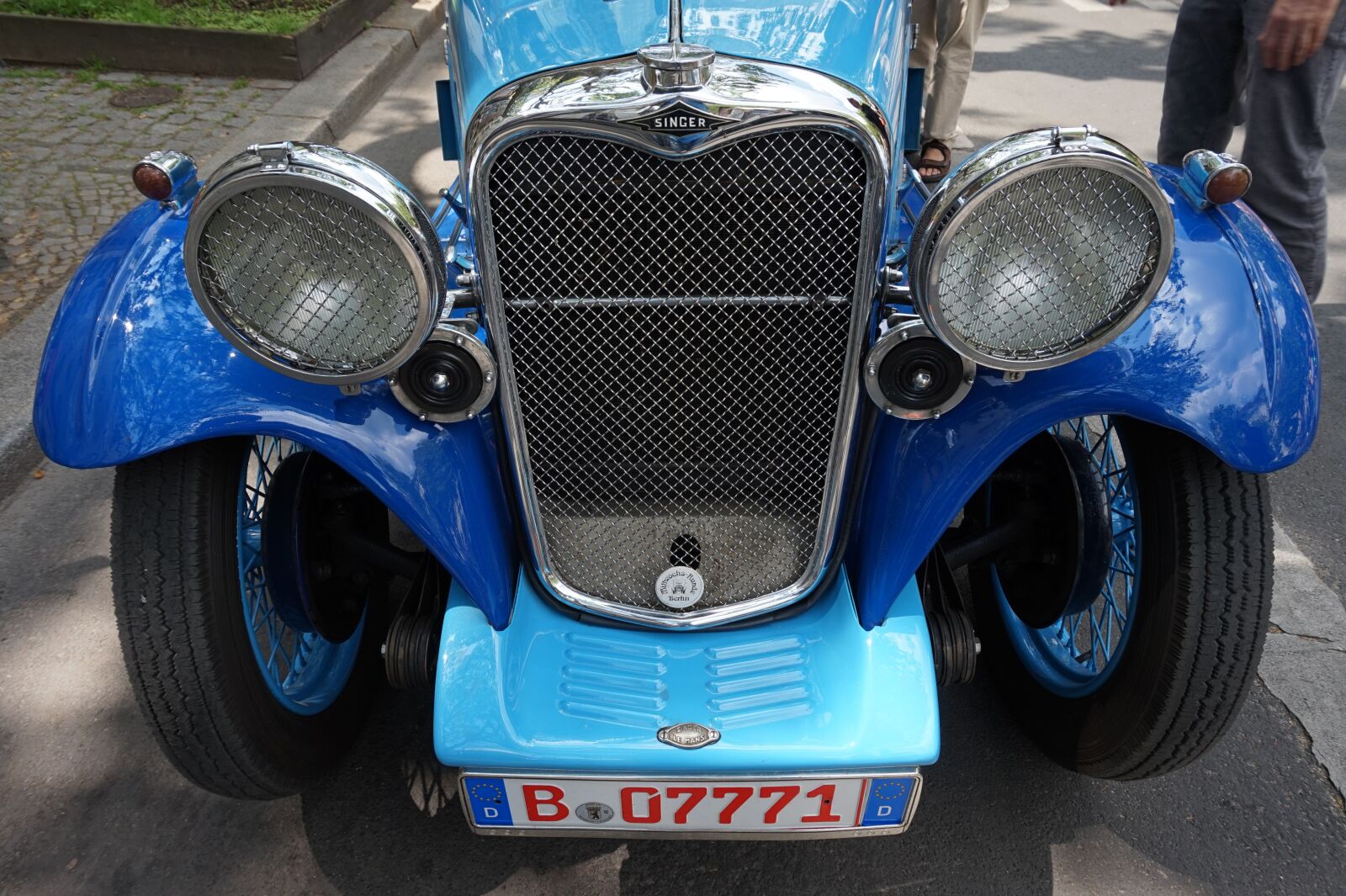 Sony Alpha a5000 (ILCE 5000) sample photo. Drive, auto, wheel photography