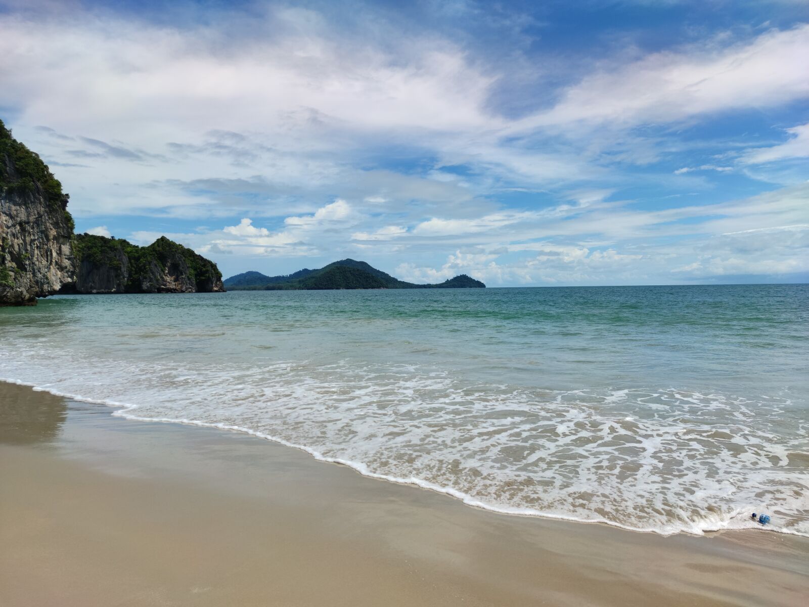 Xiaomi Mi Note 10 sample photo. Beach, sea, tropical photography