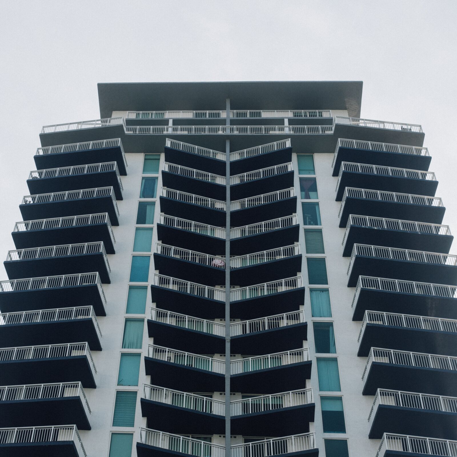 Canon EOS 6D + Canon EF 50mm F1.8 STM sample photo. Architecture, building, modern building photography