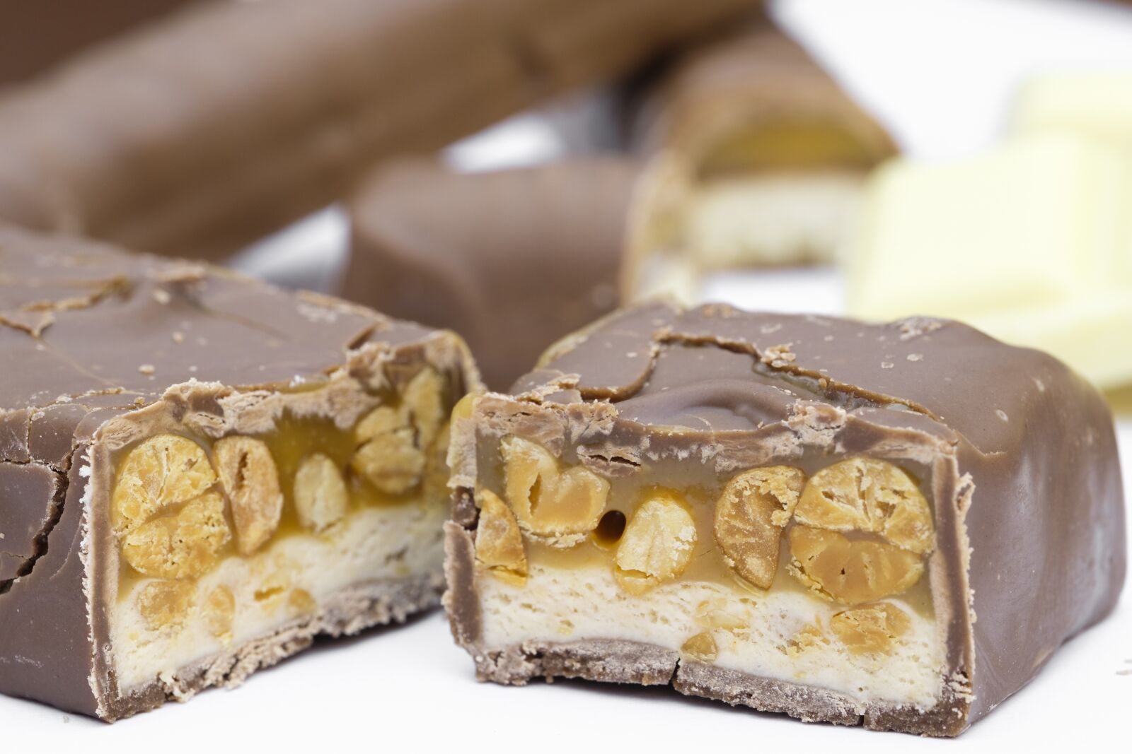 Fujifilm X-T2 + Fujifilm XF 80mm F2.8 R LM OIS WR Macro sample photo. Chocolate, candy bar, sugar photography