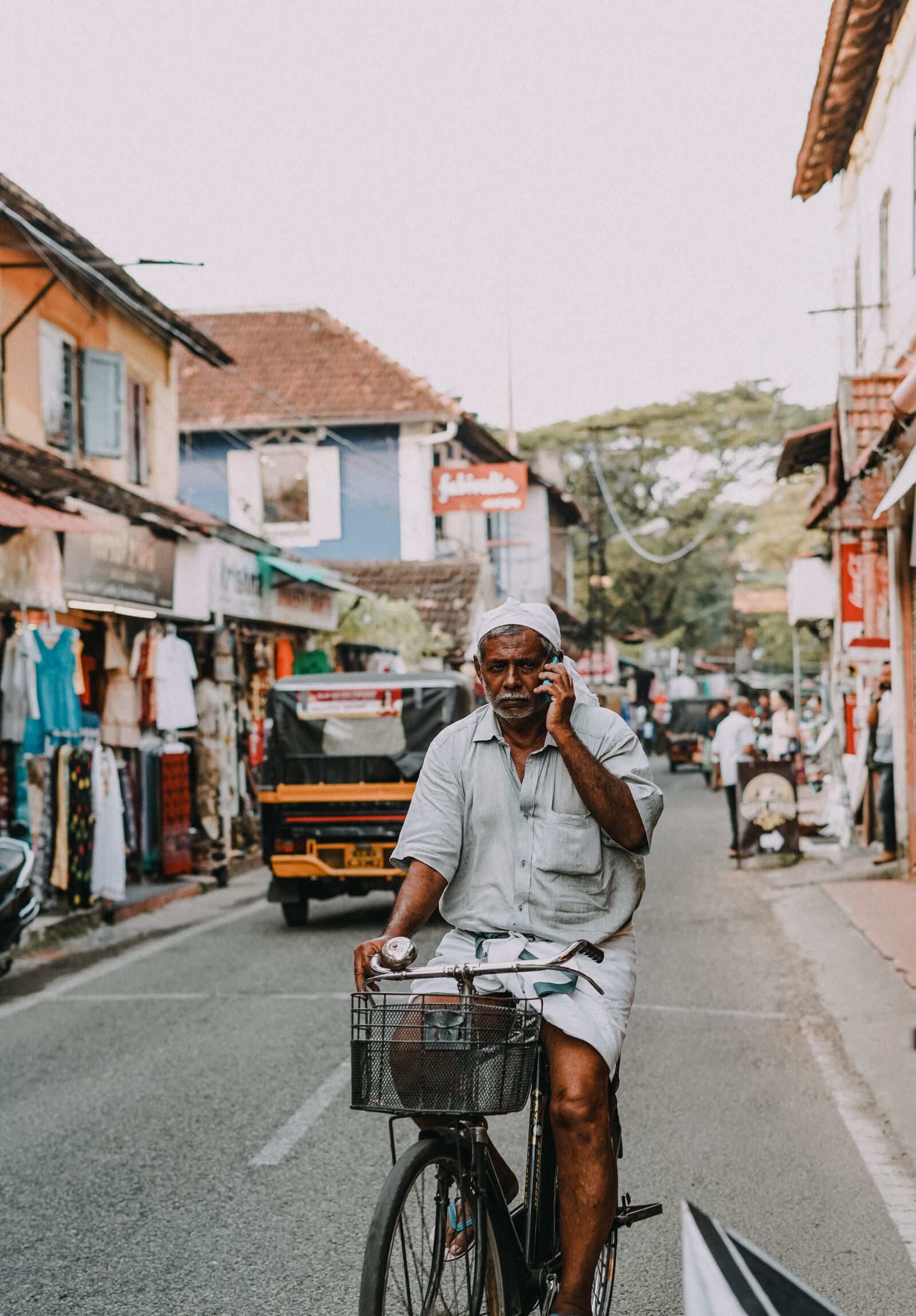 Sony FE 50mm F1.8 sample photo. Street, cycle, kerala photography