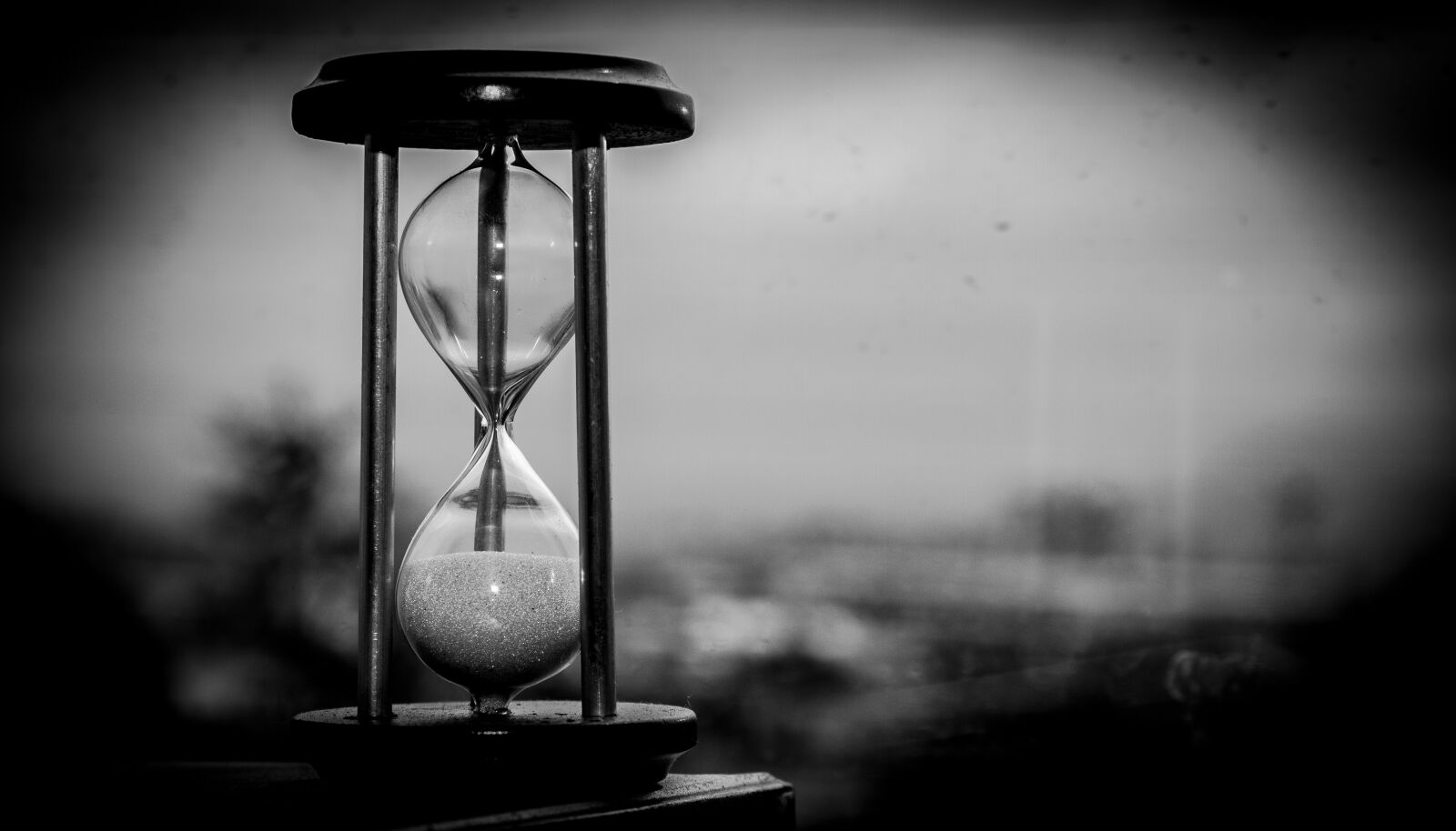 Canon EF 28-135mm F3.5-5.6 IS USM sample photo. Time, clock, hourglass photography