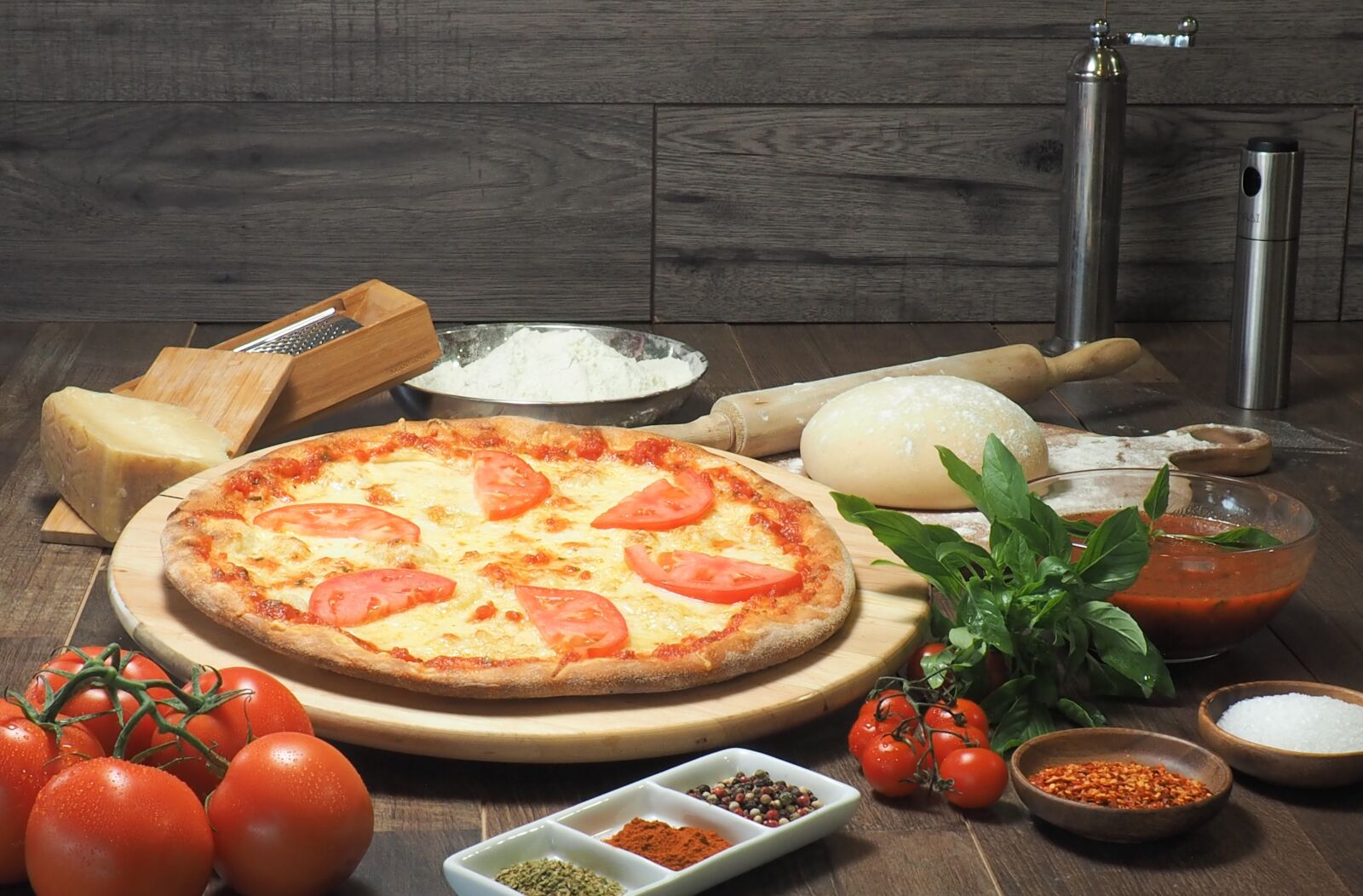 Olympus OM-D E-M10 sample photo. Italian pizza, pizza, best photography