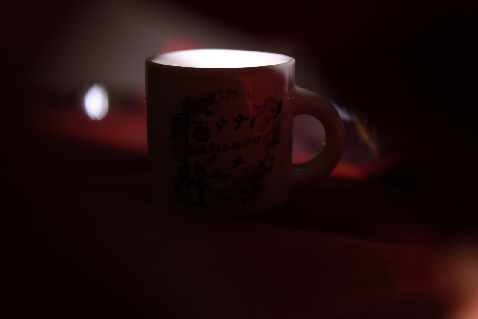 Canon EOS 2000D (EOS Rebel T7 / EOS Kiss X90 / EOS 1500D) sample photo. Cup lightcup, nightcup, night photography