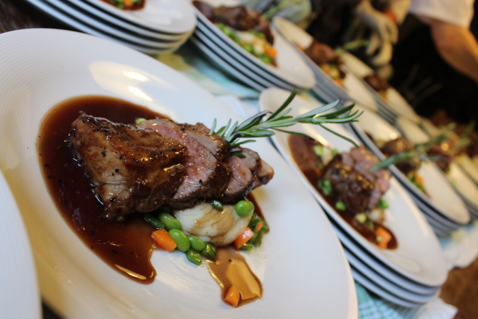 Canon EOS 650D (EOS Rebel T4i / EOS Kiss X6i) sample photo. Lamb, rosemary, gravy photography