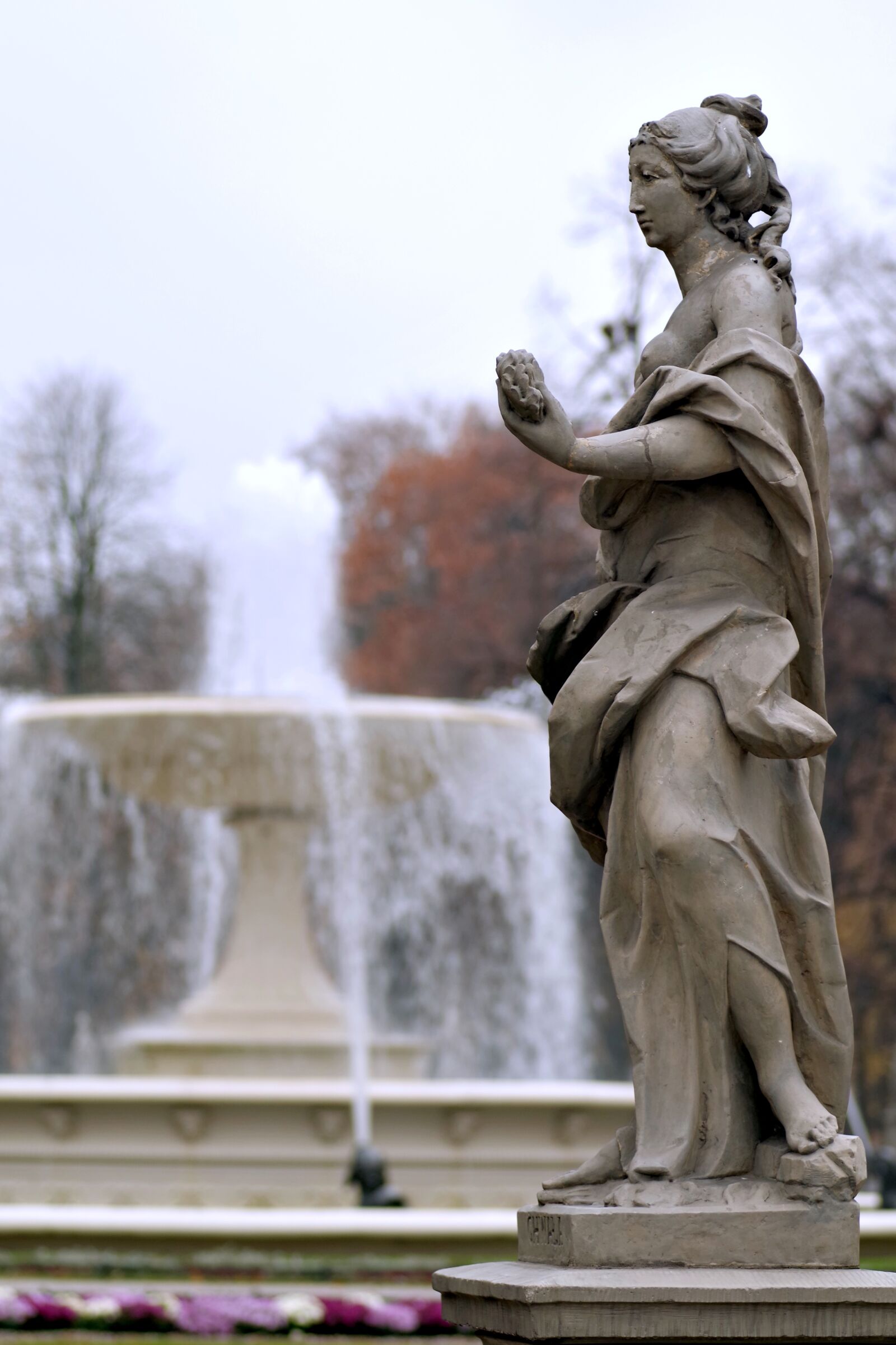 Pentax K-S2 sample photo. Sculpture, fountain, park photography