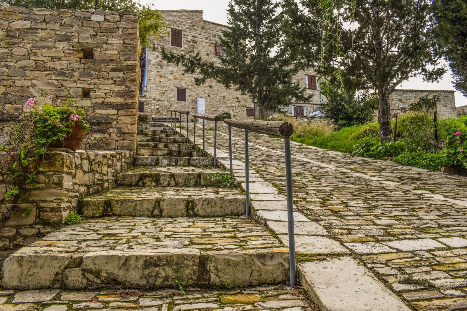 Nikon D3300 sample photo. Architecture, traditional, street photography
