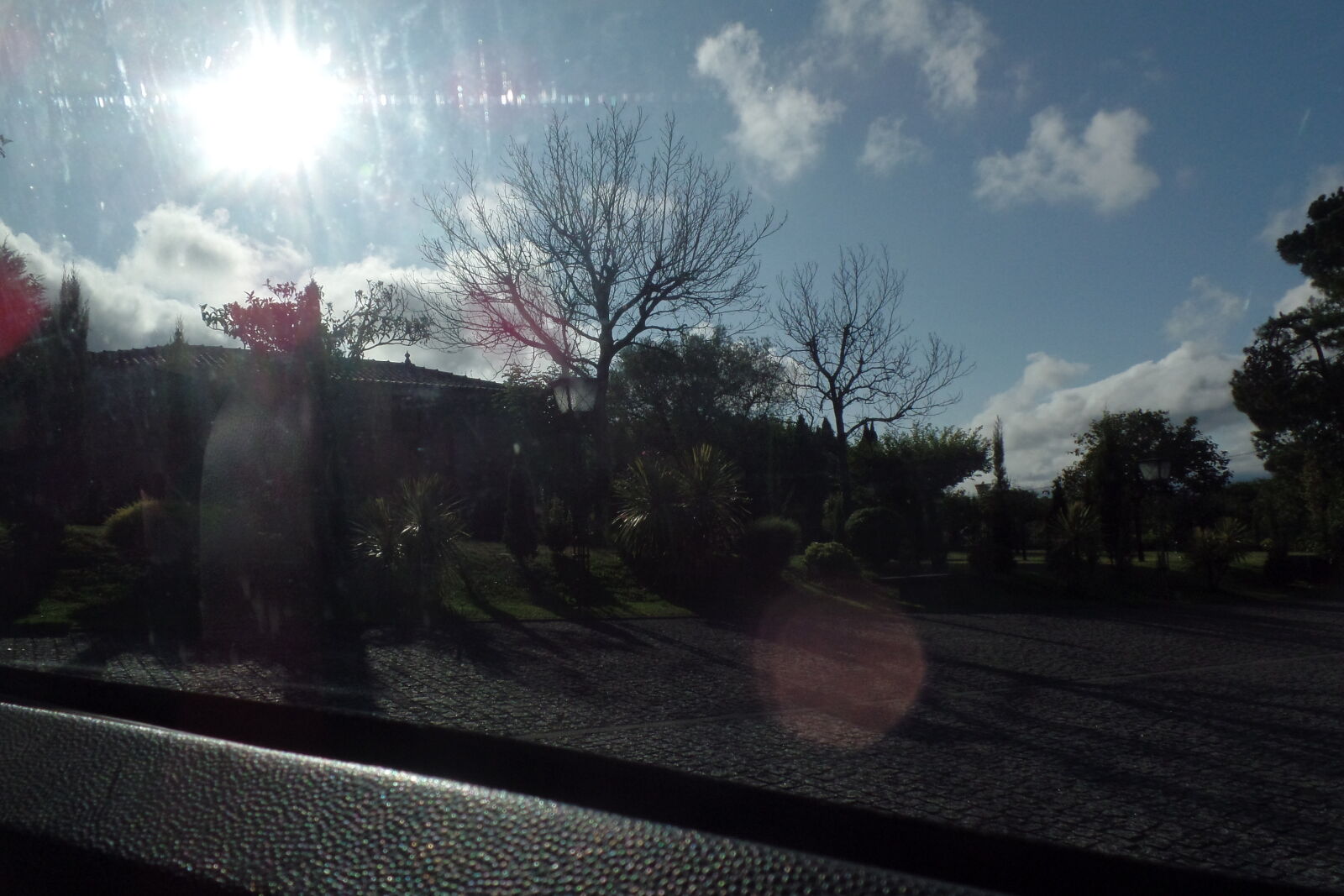 Samsung WB350F/WB351F/WB352F sample photo