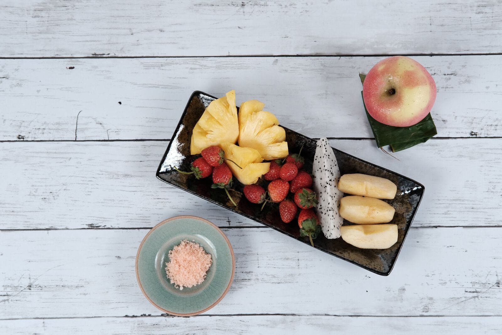 Fujifilm X-T1 + Fujifilm XF 35mm F2 R WR sample photo. Snack, fruit, sta photography