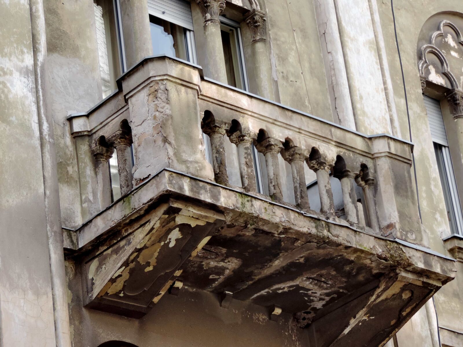 Nikon Coolpix P520 sample photo. Baroque, heritage, architecture, balcony photography