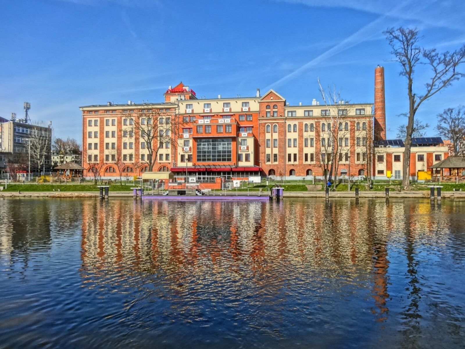 Sony Cyber-shot DSC-HX20V sample photo. Sloneczny mlyn, hotel, bydgoszcz photography