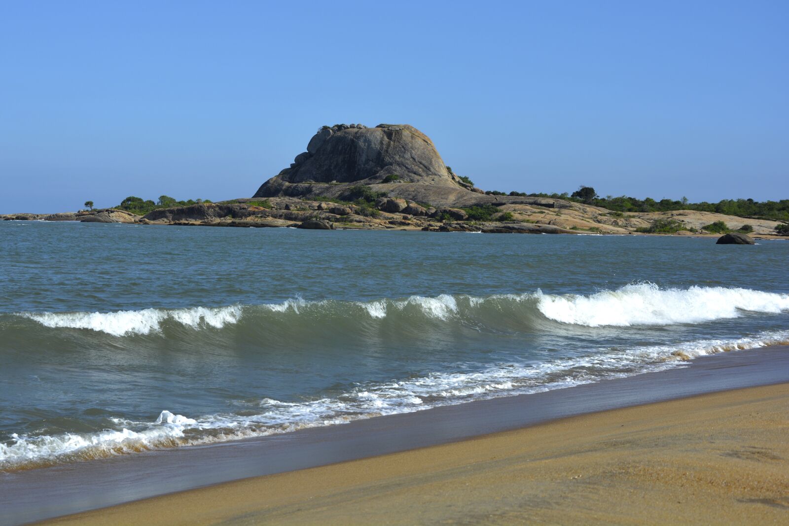 Nikon D5200 sample photo. Sri lanka, ocean, beach photography