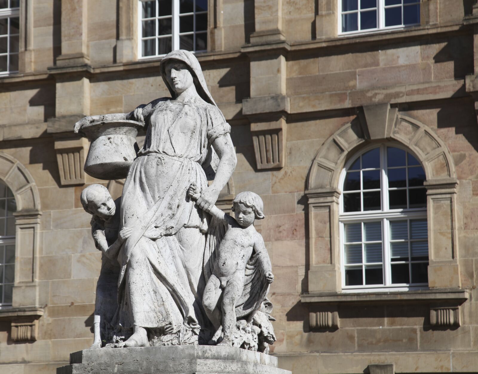 Canon EOS 5D Mark II sample photo. Sophie-henschel-fountain, kassel, henschel photography
