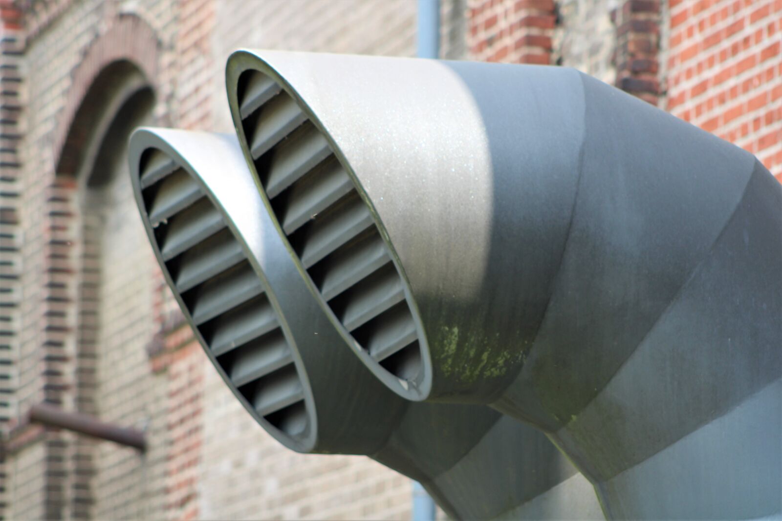 Canon EF75-300mm f/4-5.6 sample photo. Rust, industry, metal photography