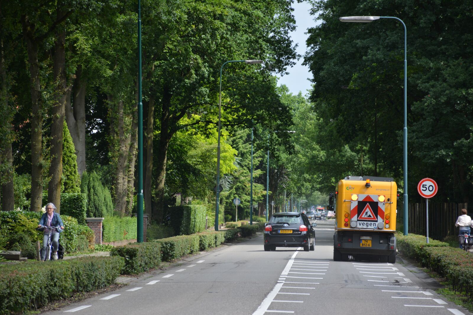 Nikon D5200 sample photo. Kerkewijk, street, avenue photography