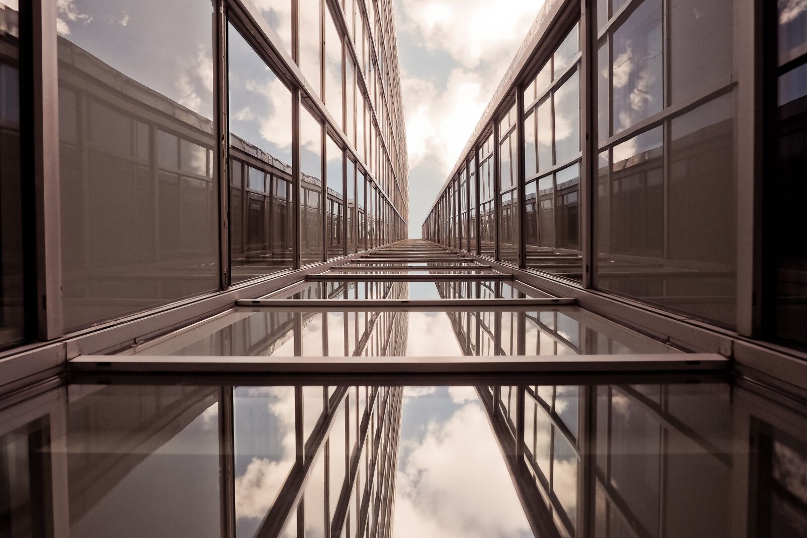 Olympus OM-D E-M10 sample photo. Architecture, glass, modern photography