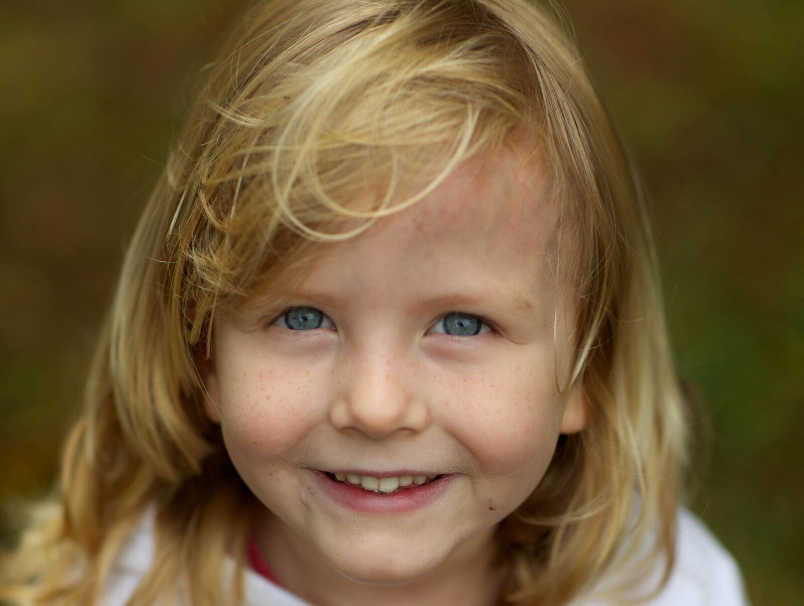 Canon EOS 5D Mark III sample photo. Pretty, cute, young girl photography