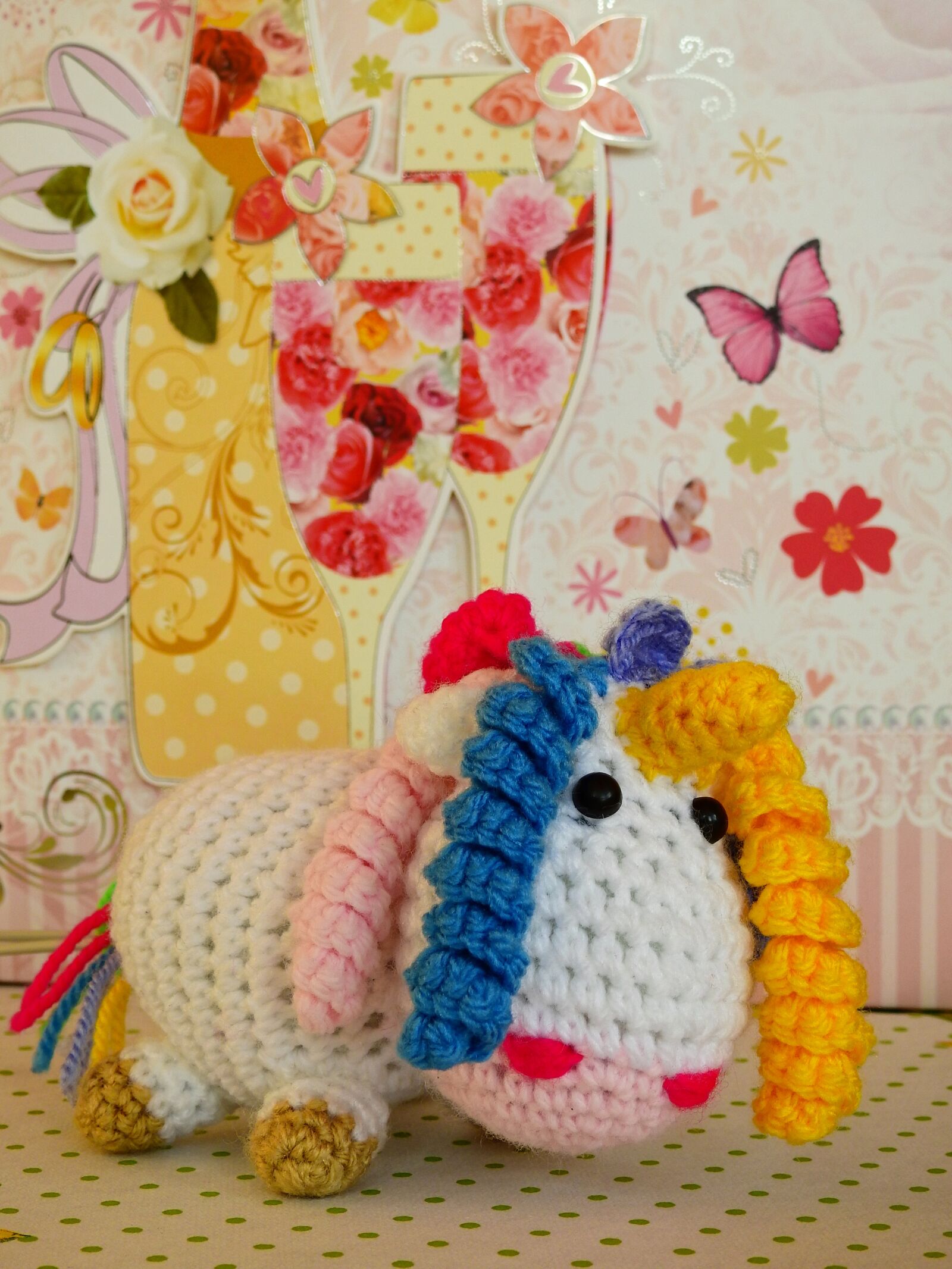 Nikon Coolpix P900 sample photo. Unicorn, knit, wool photography