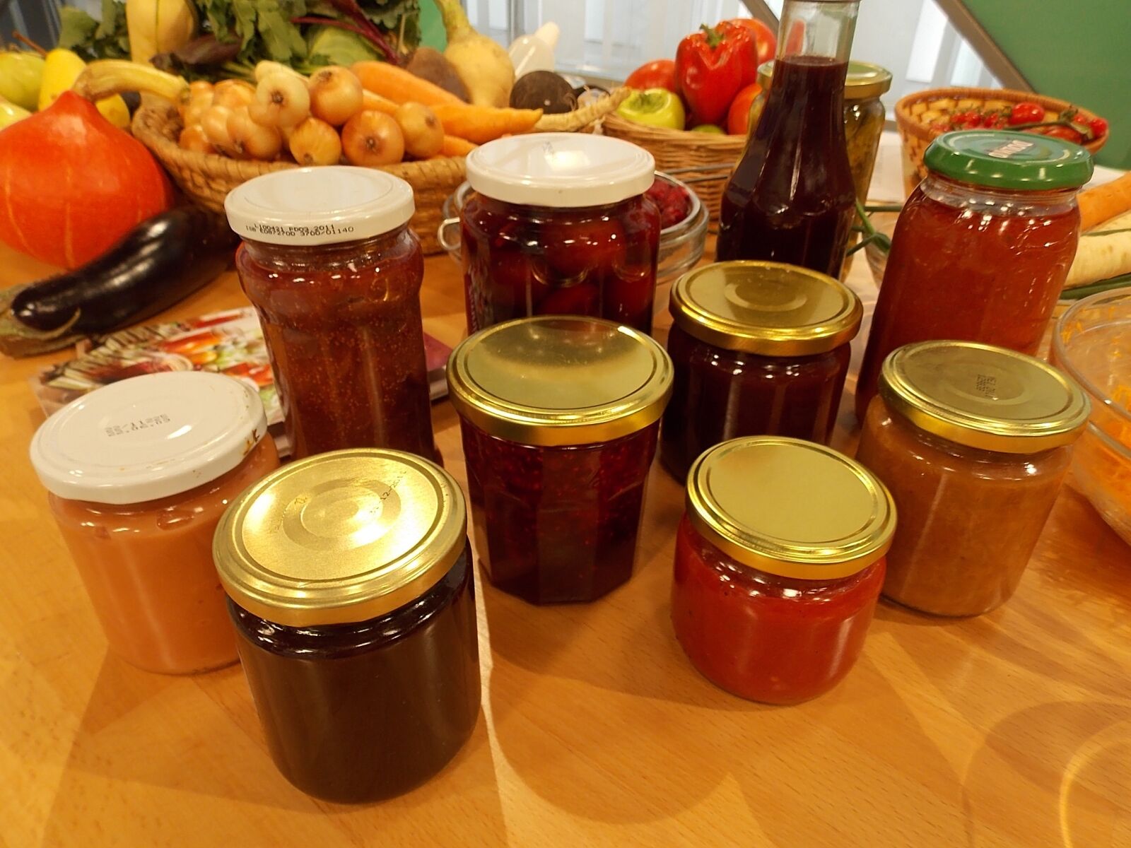 Nikon Coolpix L810 sample photo. Winter stores, jar, food photography